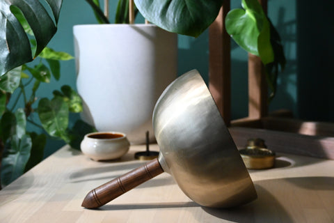 Bowl with Handle