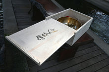 Load image into Gallery viewer, 傳鉢人免費木箱子 - 三夾板 WOOD BOX（合成木）FREE !!! &gt; RM1400 purchase
